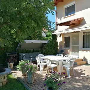 Rose Vip Apartman Dom wakacyjny