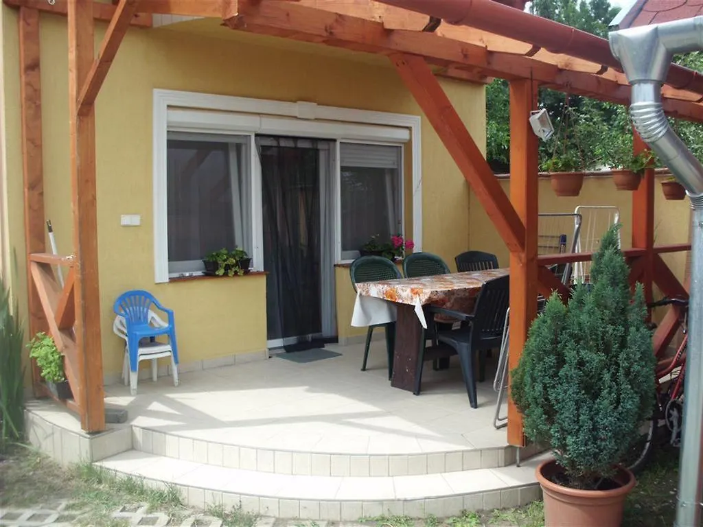 Andrea Apartman Hajdúszoboszló 0*,